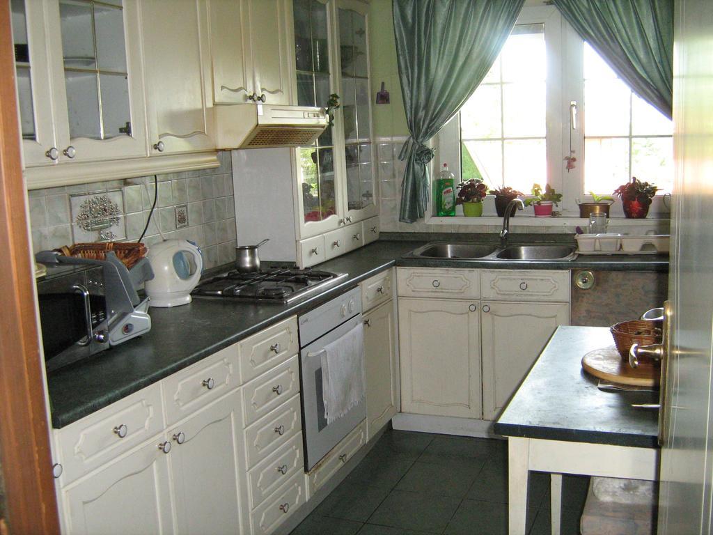 Guest House Westwood Kraljevec Kupinecki Rum bild